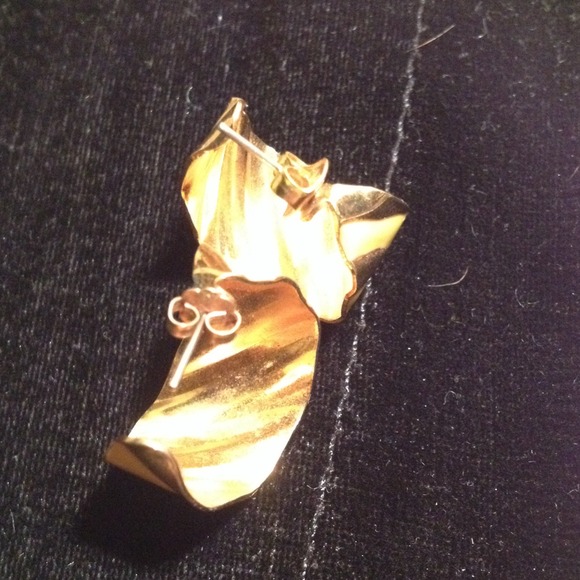 Gold and yellow enamel earrings. - Picture 4 of 4