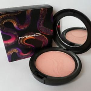 MAC Beauty Powder Limited Edition