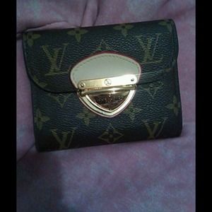 Pretty fashionable wallet!