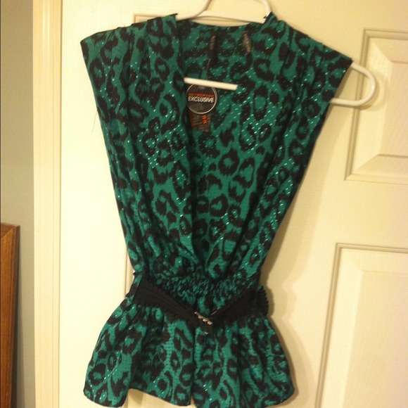 Leopard Top - Picture 3 of 4