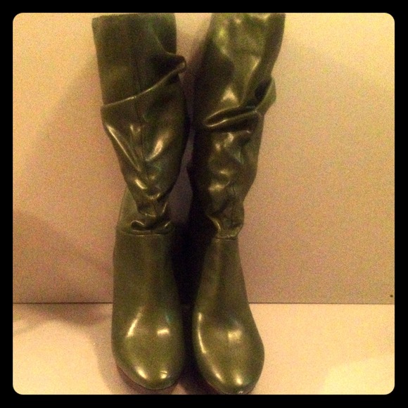 Newport News Wedge Slouch Army Green Boots