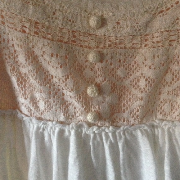 lacy ruffled tank - Picture 3 of 3