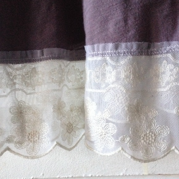 purple lace tank - Picture 3 of 3