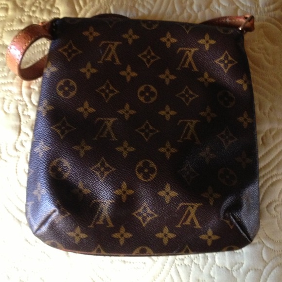 Louis Vuitton Handbag SOLD! - Picture 3 of 4