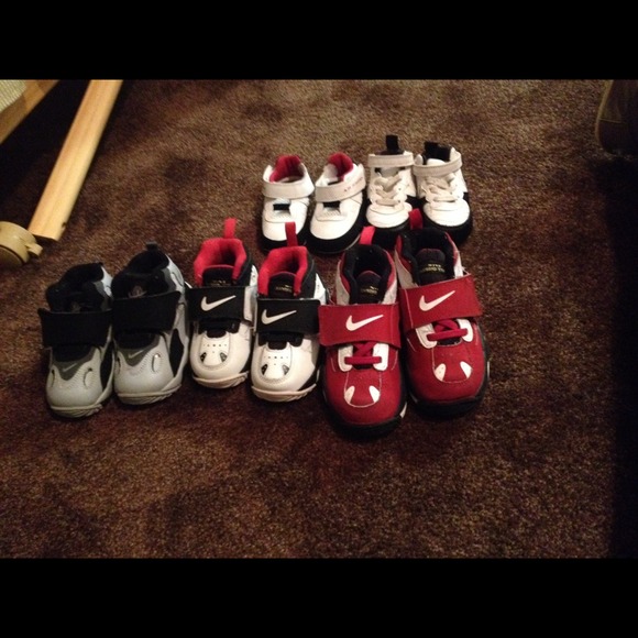 Lot of baby shoes no trades 💥 - Picture 1 of 1