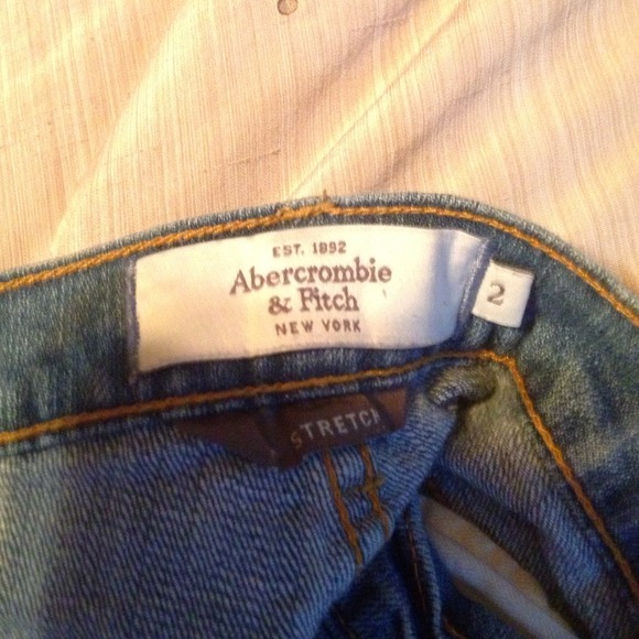 Abercrombie & Fitch jeans - Picture 3 of 3