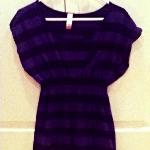 Purple and black shirt - Picture 1 of 1