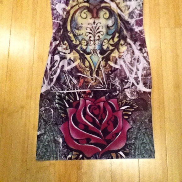 Graffiti/spray paint dress - Picture 3 of 3