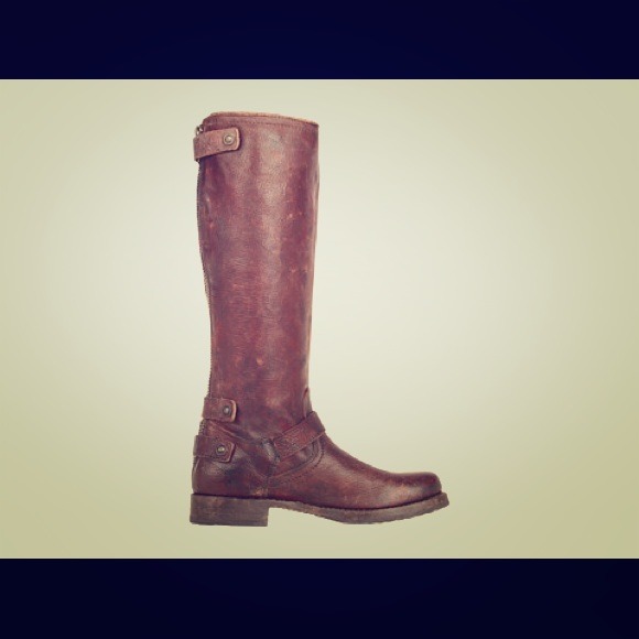 SOLD Frye Veronica Back Zip Sz 8.5