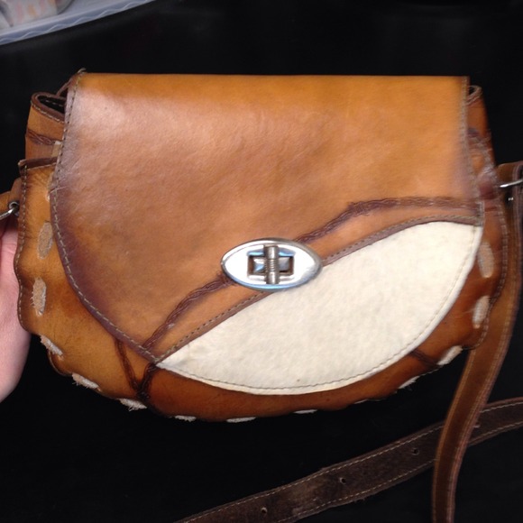 1970s hippie Brown leather and fur braided purse