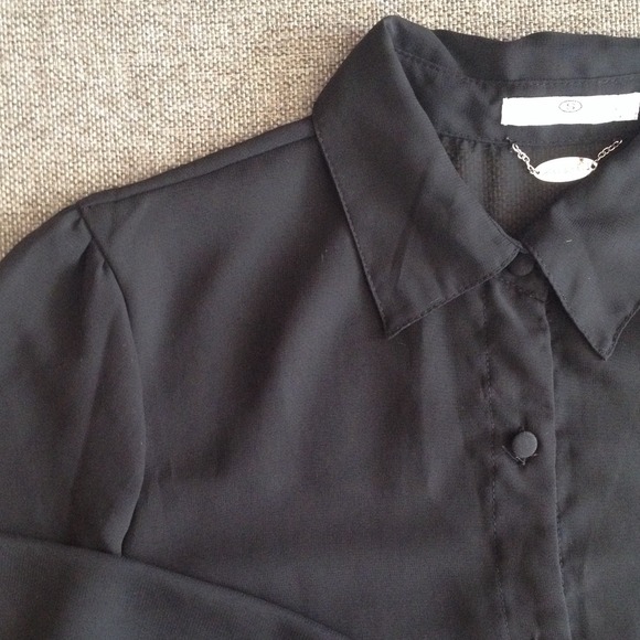 Sheer High/Low Top - Picture 3 of 3