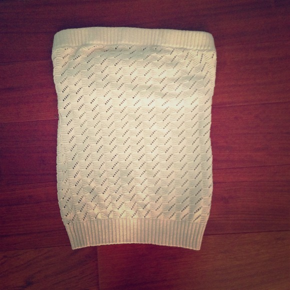 Knitted tube top
