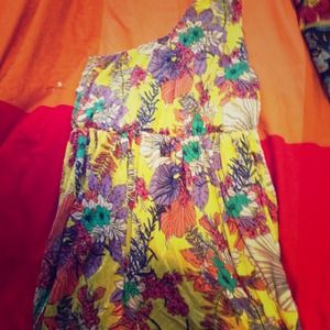 One shoulder floral mini dress by alga