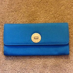 Michael kors Blue clutch and fossil watch bundle