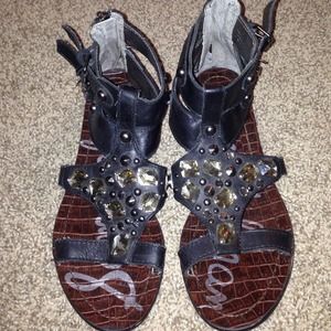 SOLD Beautiful sandals!