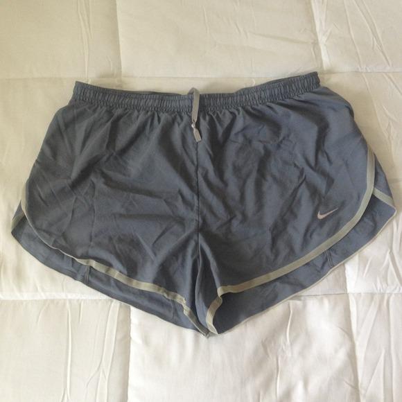 SOLD 🔴🔴🔴🔴Nike Running Shorts 💪Dri-Fit
