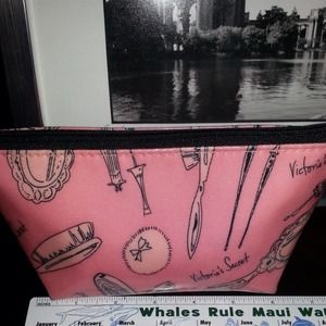 VS cosmetic bag bundle