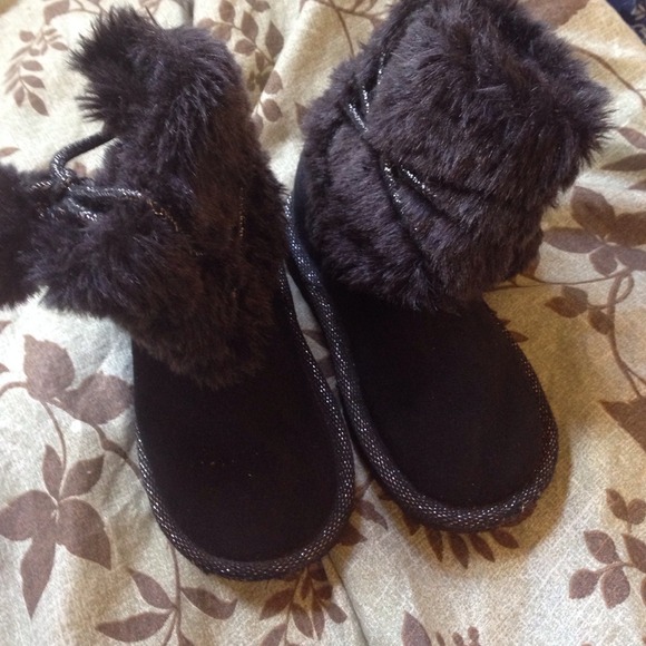 ⛔️sold Toddler boots