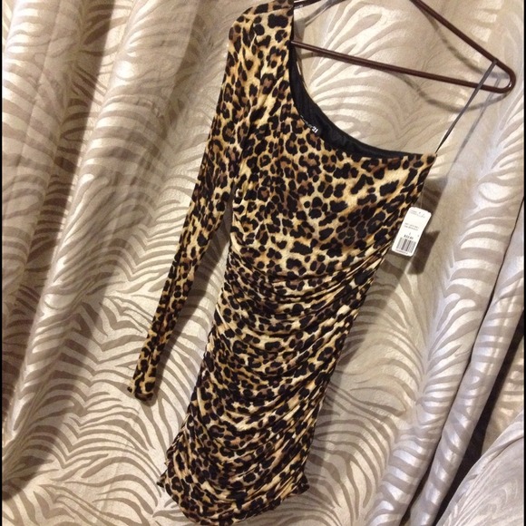 Forever 21 Dresses & Skirts - Forever 21 Leopard One Sleeved Dress L NWT