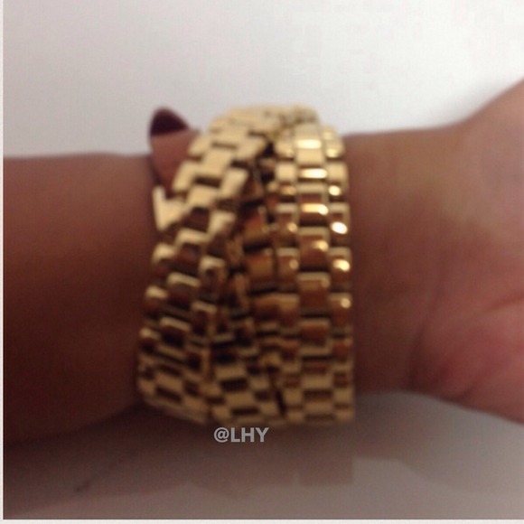 ❌SOLD❌Michael Kors Triple Wrap Watch Link Bracelet - Picture 3 of 4