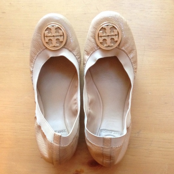 Nude Tory Burch Flats