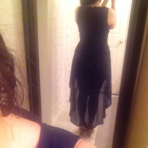 Dress - Picture 3 of 3