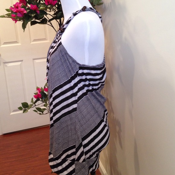 Sold - Picture 3 of 4