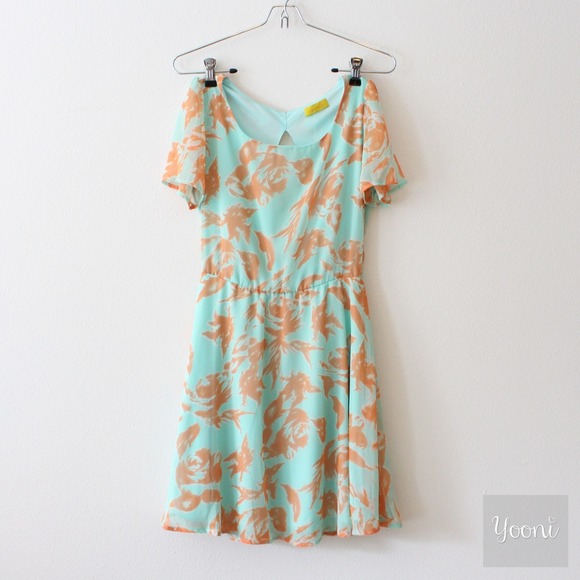 • S O L D : Bundled • Mint + Orange Floral Dress - Picture 2 of 3
