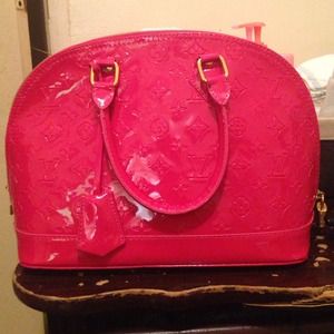 (ON HOLD)Lv pink alma pm