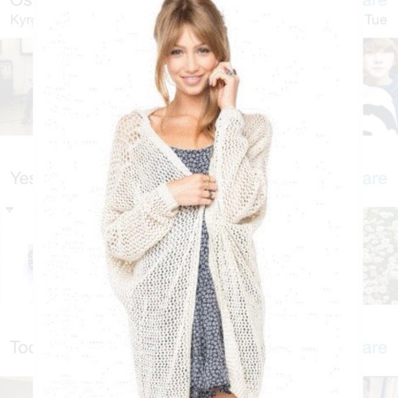 Brandy melville moselle sweater ❌reserved