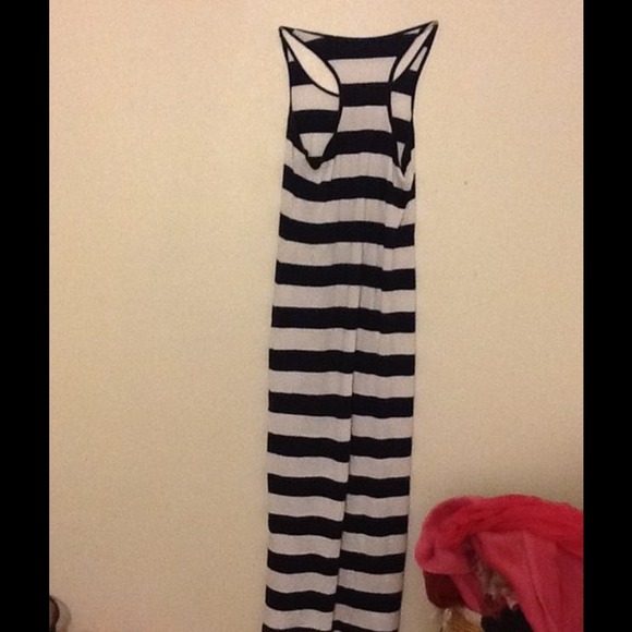 Maxi Dress - Picture 2 of 3
