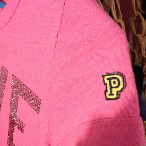 😻Love Pink Ombré Rhinestone T RARE - Picture 2 of 3