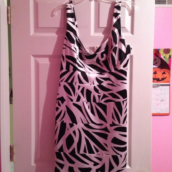 Black & White pattern dress