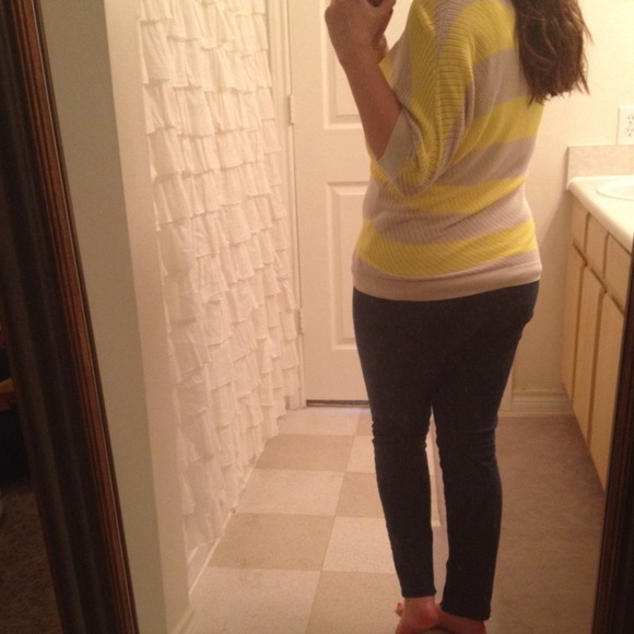Sweater - Picture 3 of 3