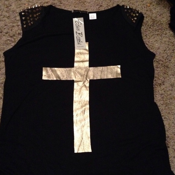 💢sold💢Cross Spiked Shoulder Top