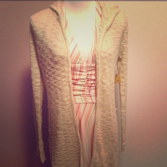 Sweaters - 😍SALE😍BRAND NEW LONG OPEN SWEATER