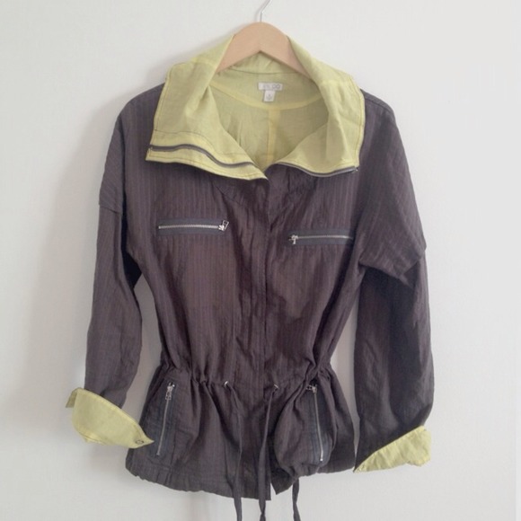 Light weight jacket