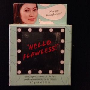 Benefit cover up powder