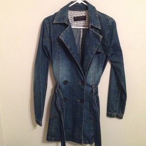 Medium denim jacket