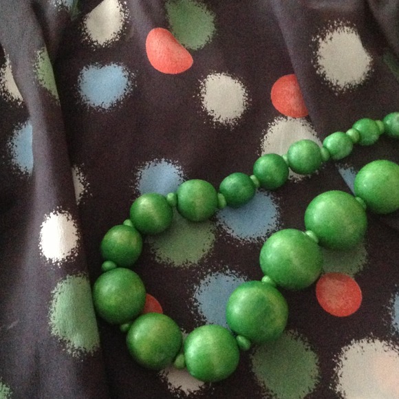 Tank with matching necklace - Picture 4 of 4