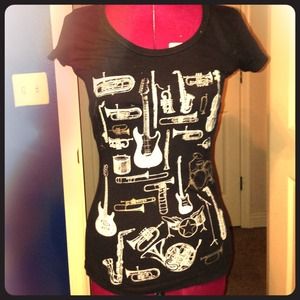 Instrument t-shirt