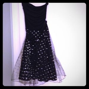 Charming formal dress, size small