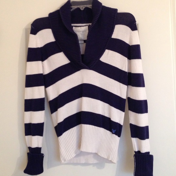 American Eagle Striped Sweater