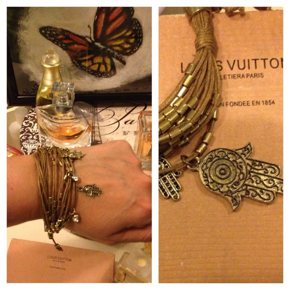 Jewelry - NWT Bohemian style bracelet