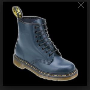 $1 shipping!!! Dr. Martens❗️REDUCUED❗️