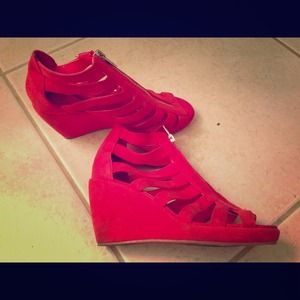 Red wedge sandals.