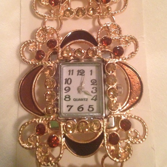 Watch - Picture 2 of 4