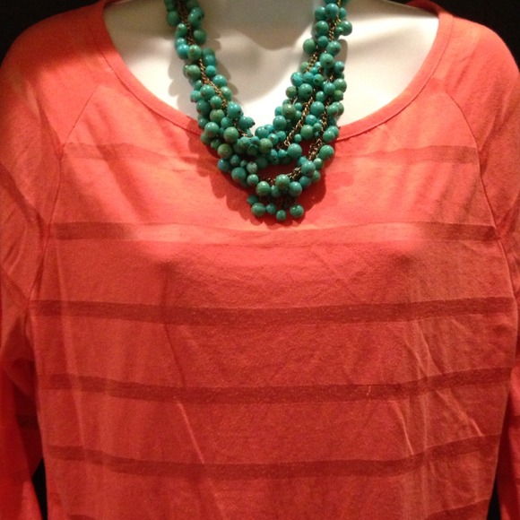 Old Navy 3/4 Sleeve Top - Picture 2 of 2