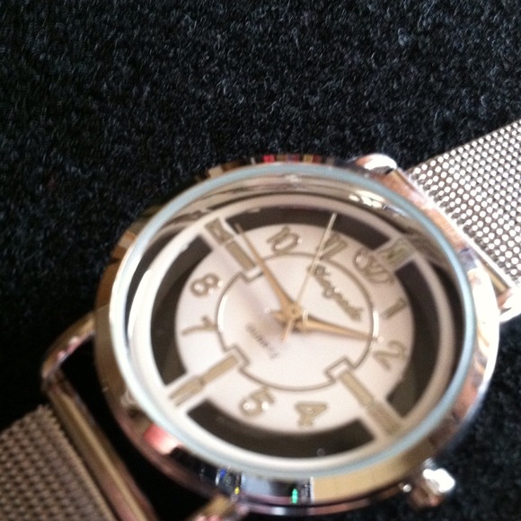 Watch - Picture 3 of 4