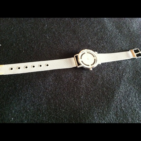 Watch - Picture 4 of 4